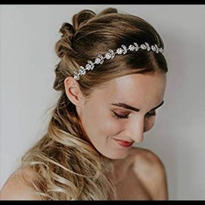 Brand New Sweetv rhinestone wedding headband.